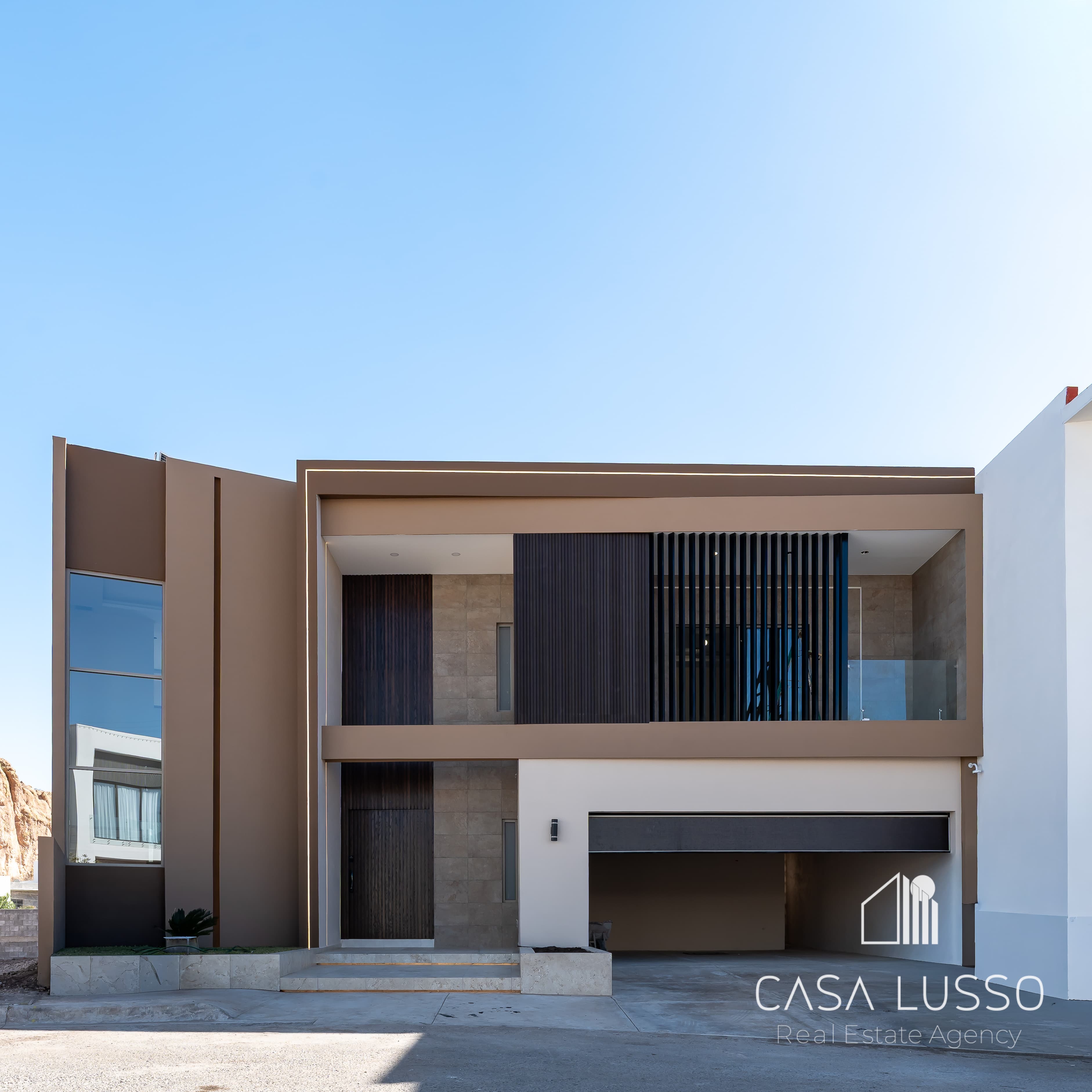 Detalles de proyecto residencial: Carpintería, iluminación y acabados