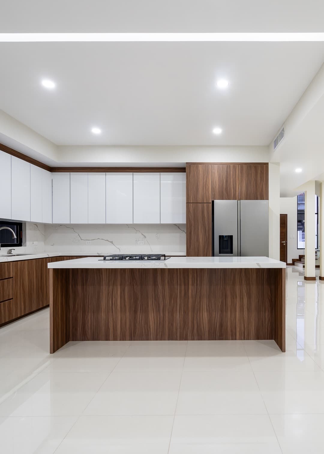Residencia contemporánea: Arquitectura e interiores