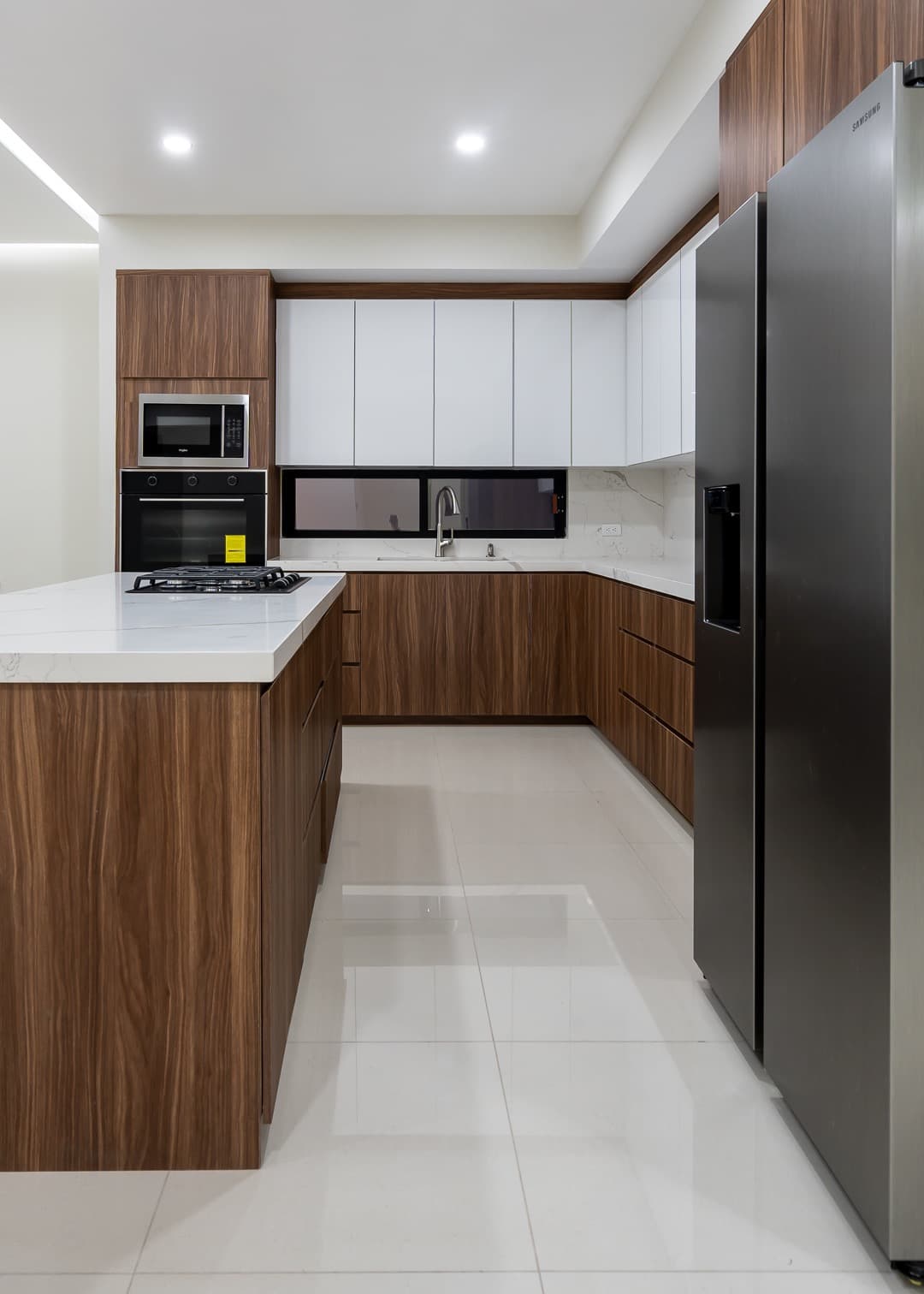 Residencia contemporánea: Arquitectura e interiores