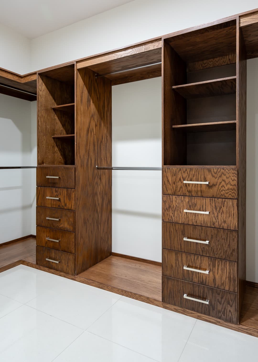 Residencia contemporánea: Arquitectura e interiores