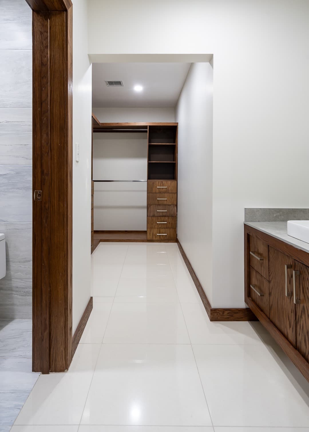 Residencia contemporánea: Arquitectura e interiores