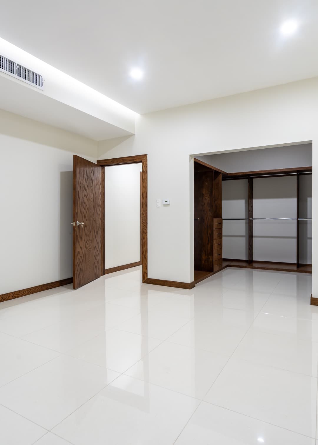 Residencia contemporánea: Arquitectura e interiores