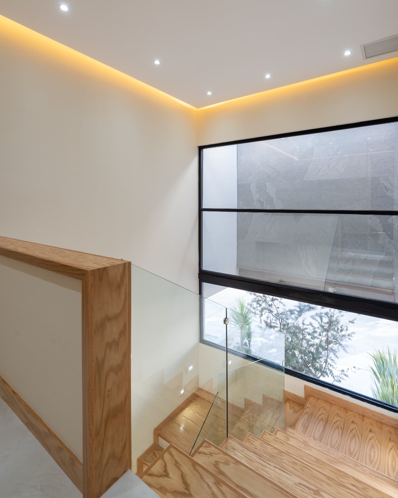 Asturias Residencial: Arquitectura contemporánea · 273.58 m² de construcción