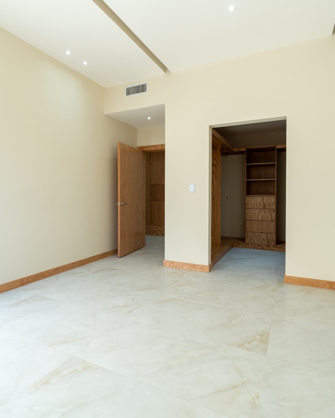 Asturias Residencial: Arquitectura contemporánea · 273.58 m² de construcción