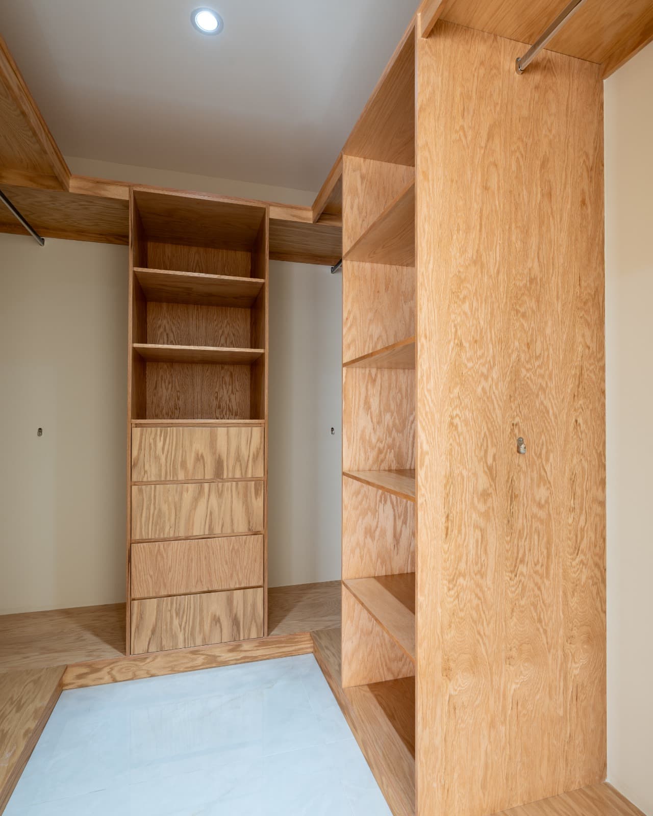 Asturias Residencial: Arquitectura contemporánea · 273.58 m² de construcción