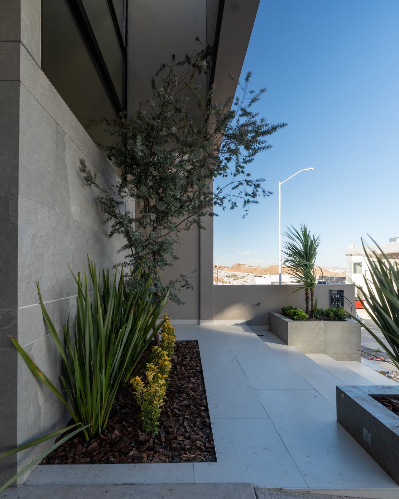 Asturias Residencial: Arquitectura contemporánea · 273.58 m² de construcción
